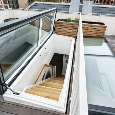 Ausstiege zur Dachterrasse von Lamilux