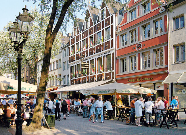 Die Bolkerstraße in der Düsseldorfer Altstadt