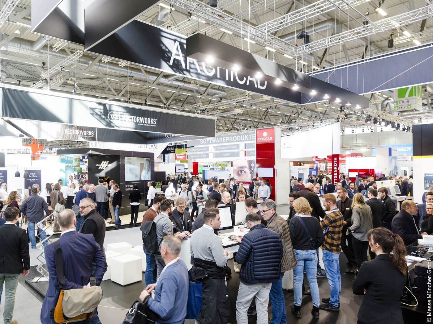 Menschen auf der Messe München