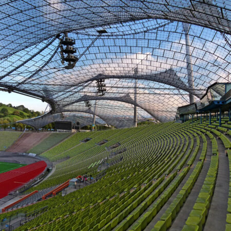 Olympiapark München mit Überdachung nach Frei Otto