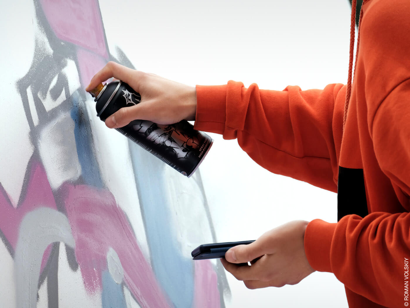 Graffiti wird gesprayt