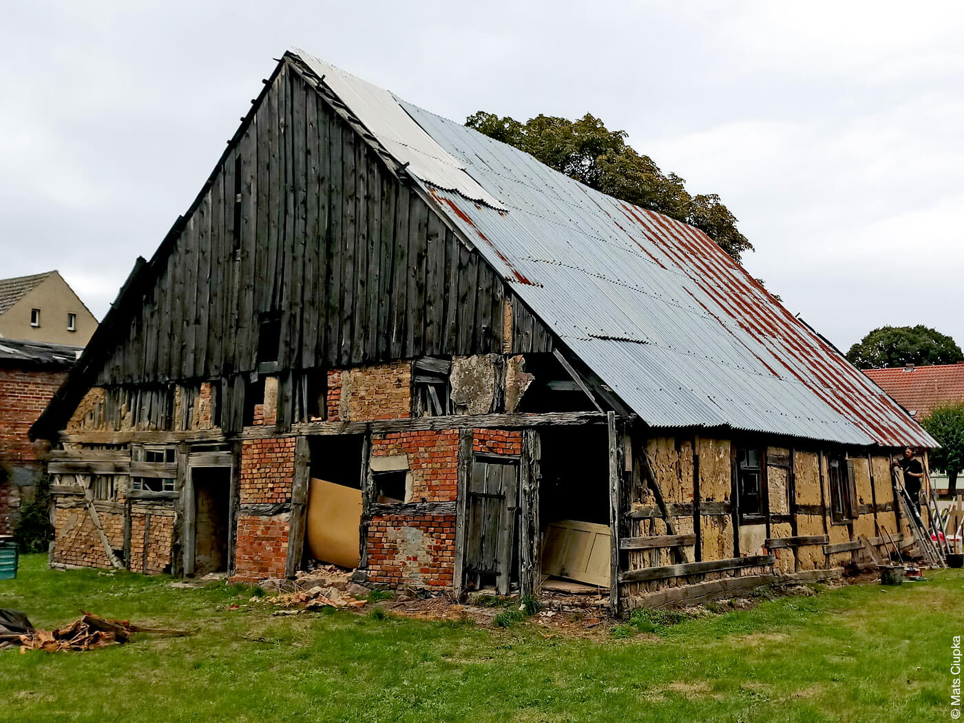 Altes Bauernhaus vor der Sanierung