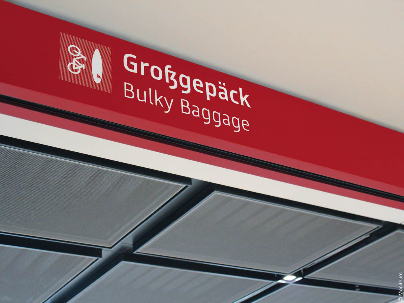 Schild Großgepäck am BER